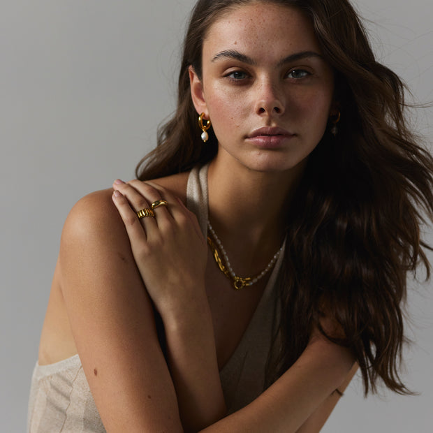 Pearl Trend 2024: Wearing Pearls with Modern Flair