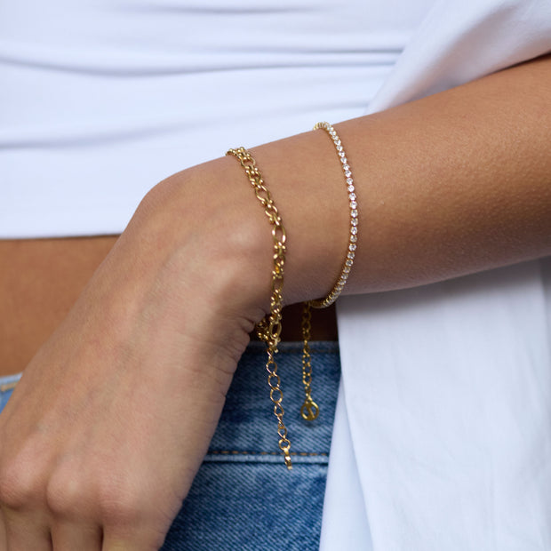 How to Wear a Tennis Bracelet with Your Favourite Accessories