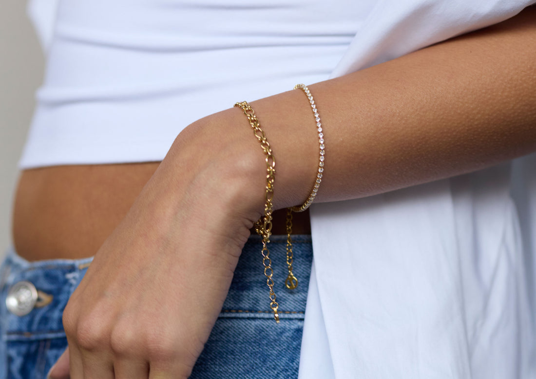 How to Wear a Tennis Bracelet with Your Favourite Accessories