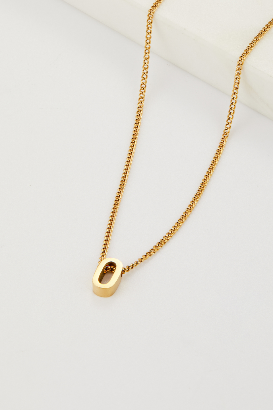 Letter Necklace O
