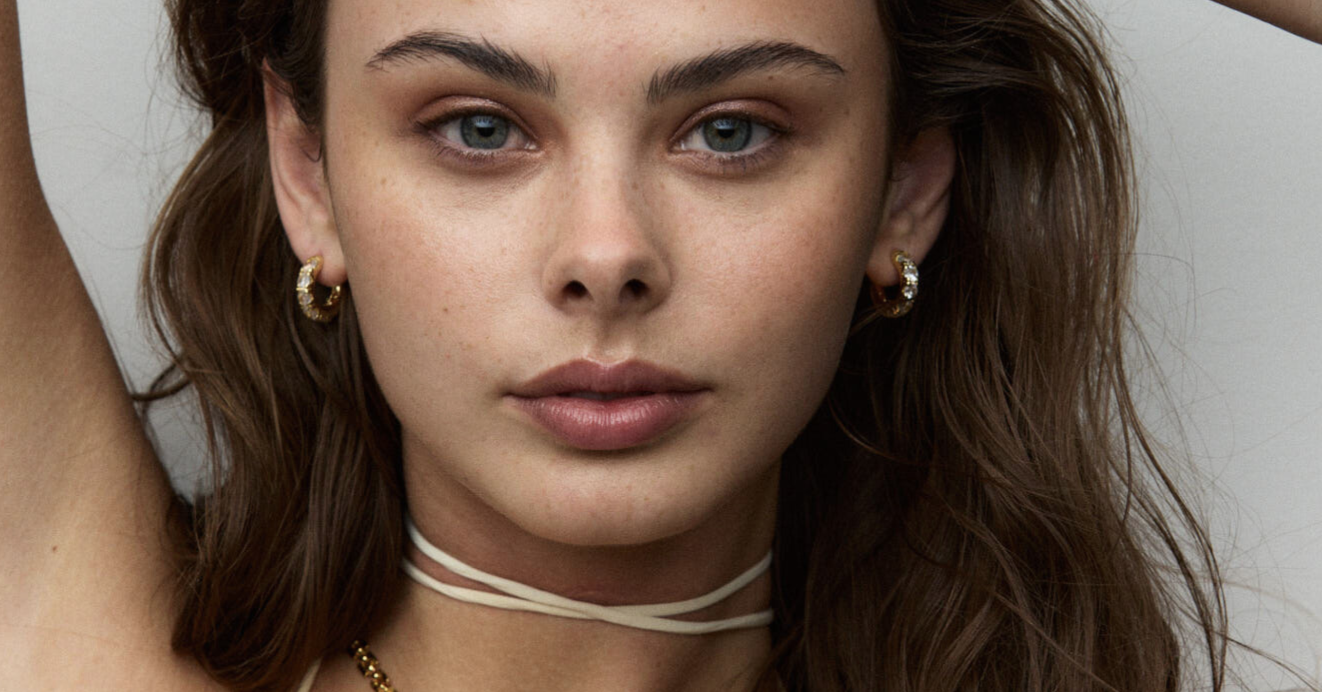 Modern minimalist earrings – stylish jewellery for everyday wear