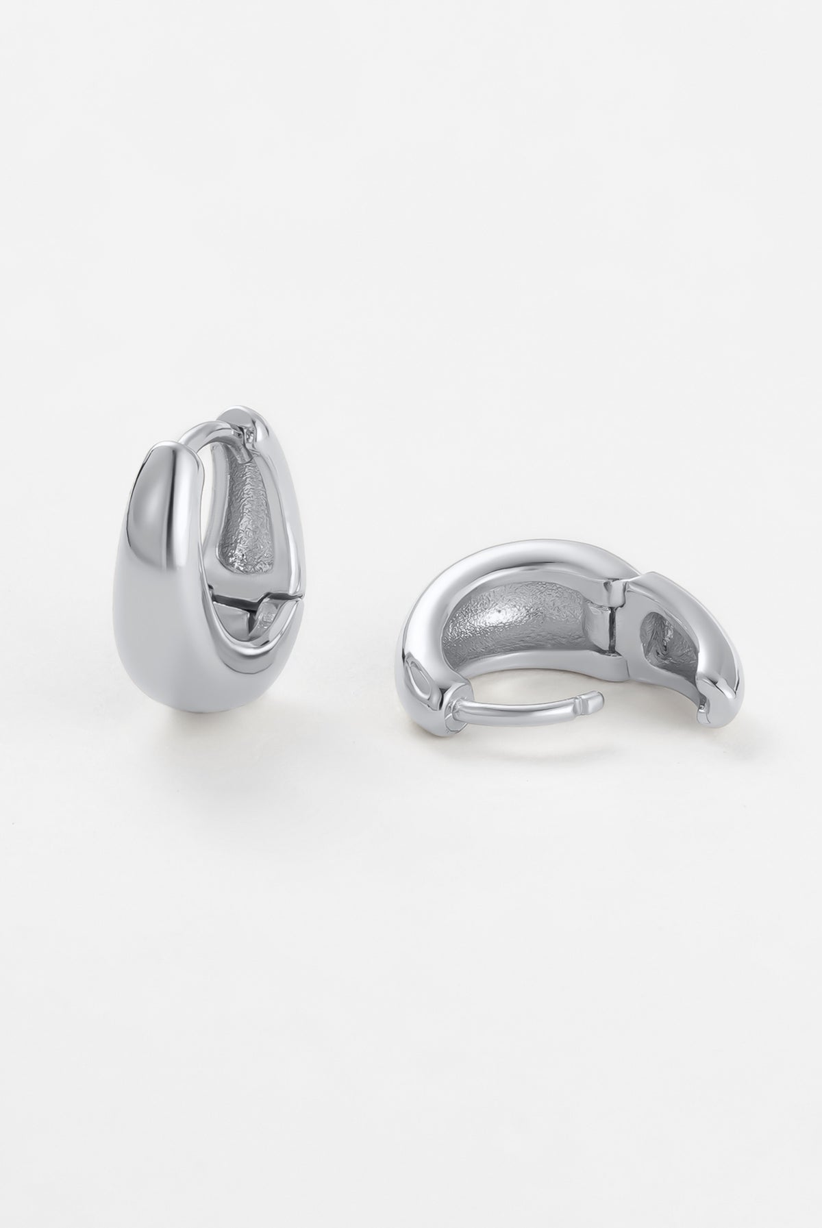 Silver Steph Hoop Medium — Zafino Australia (6 of 6)
