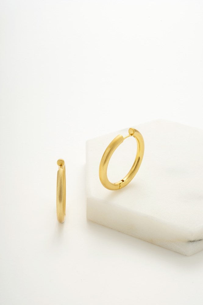 Kendall Brushed Hoop - Large / Gold
