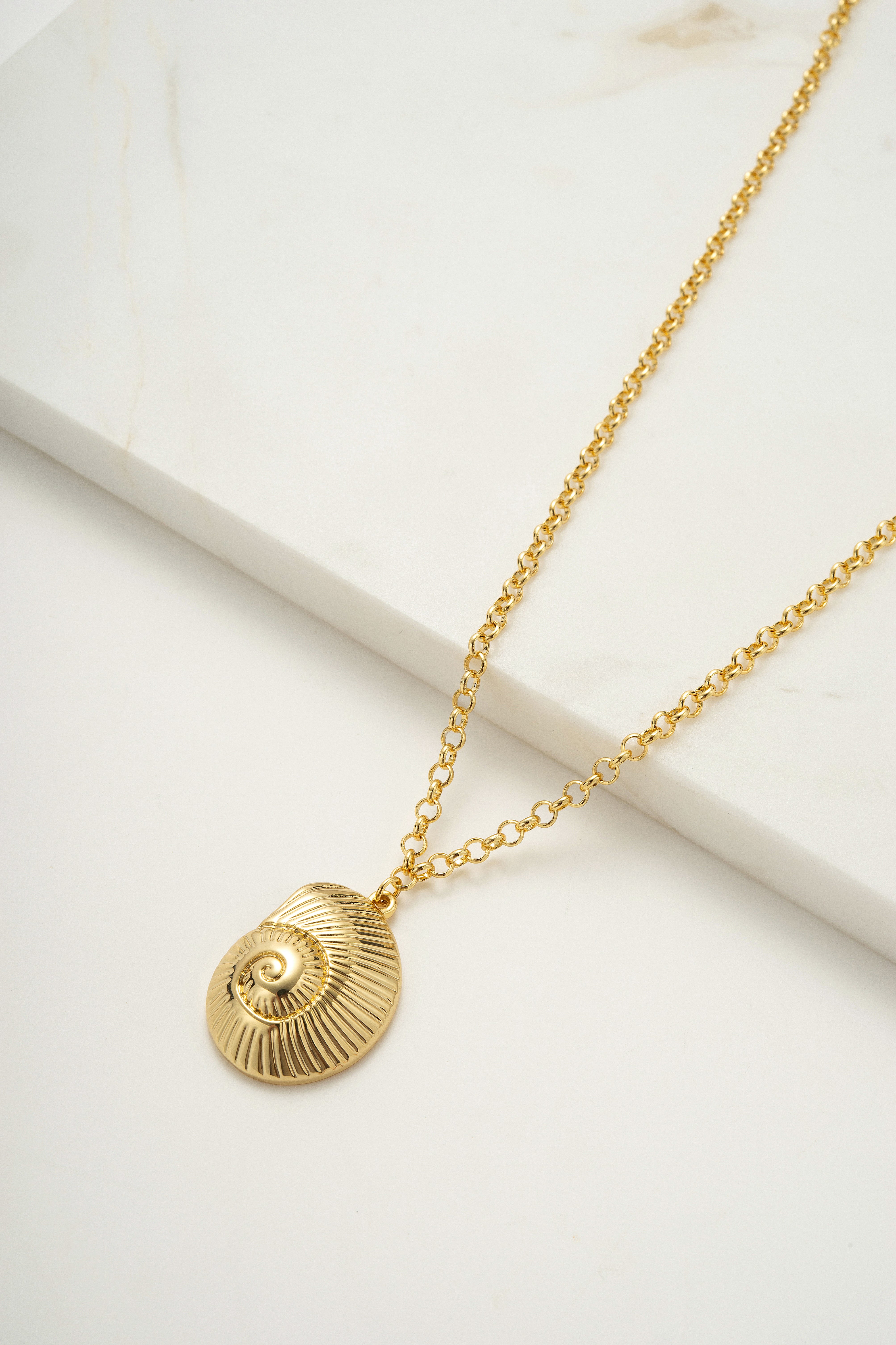 Mila Necklace - Gold
