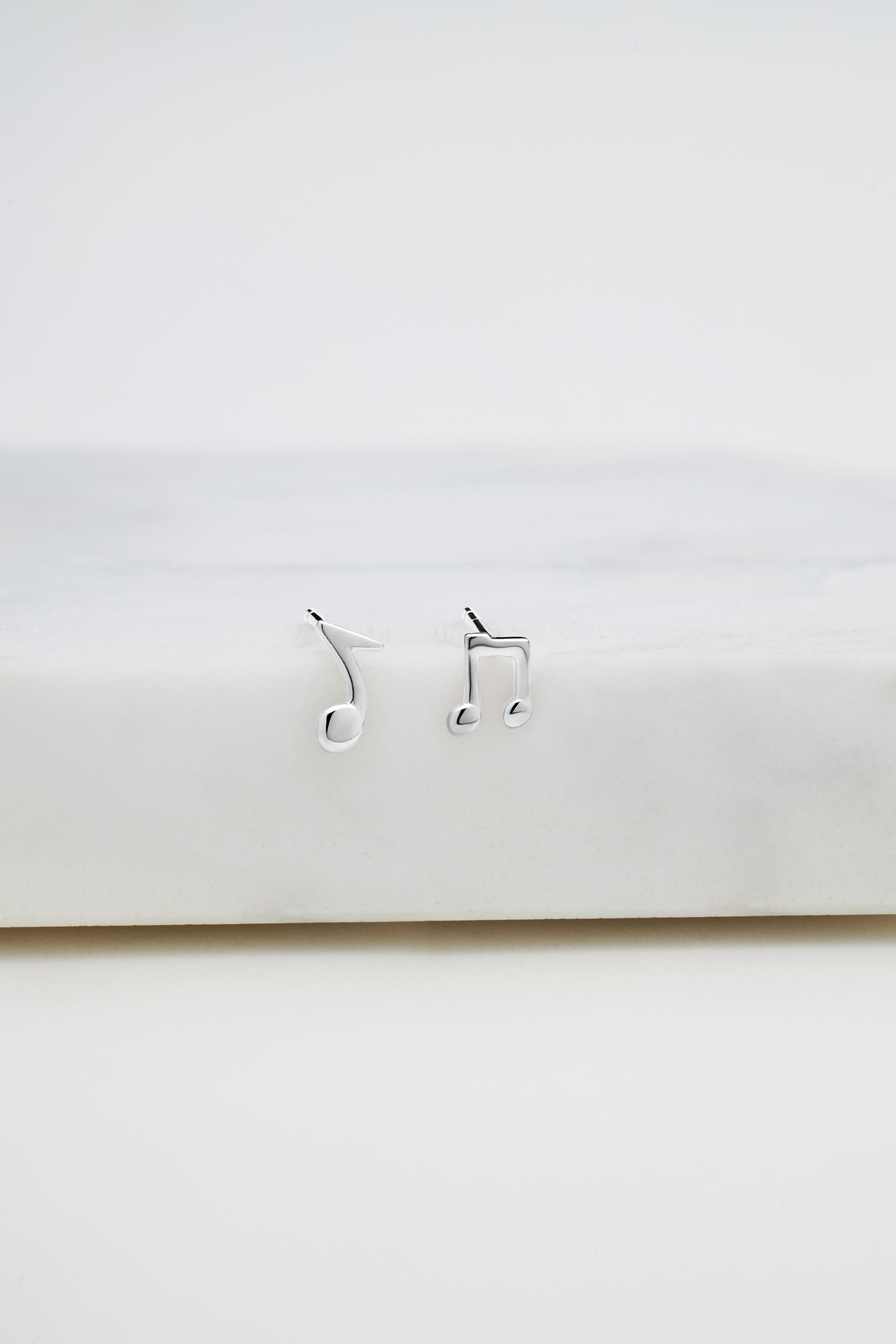 Musical Note Stud Earring - 925 Silver