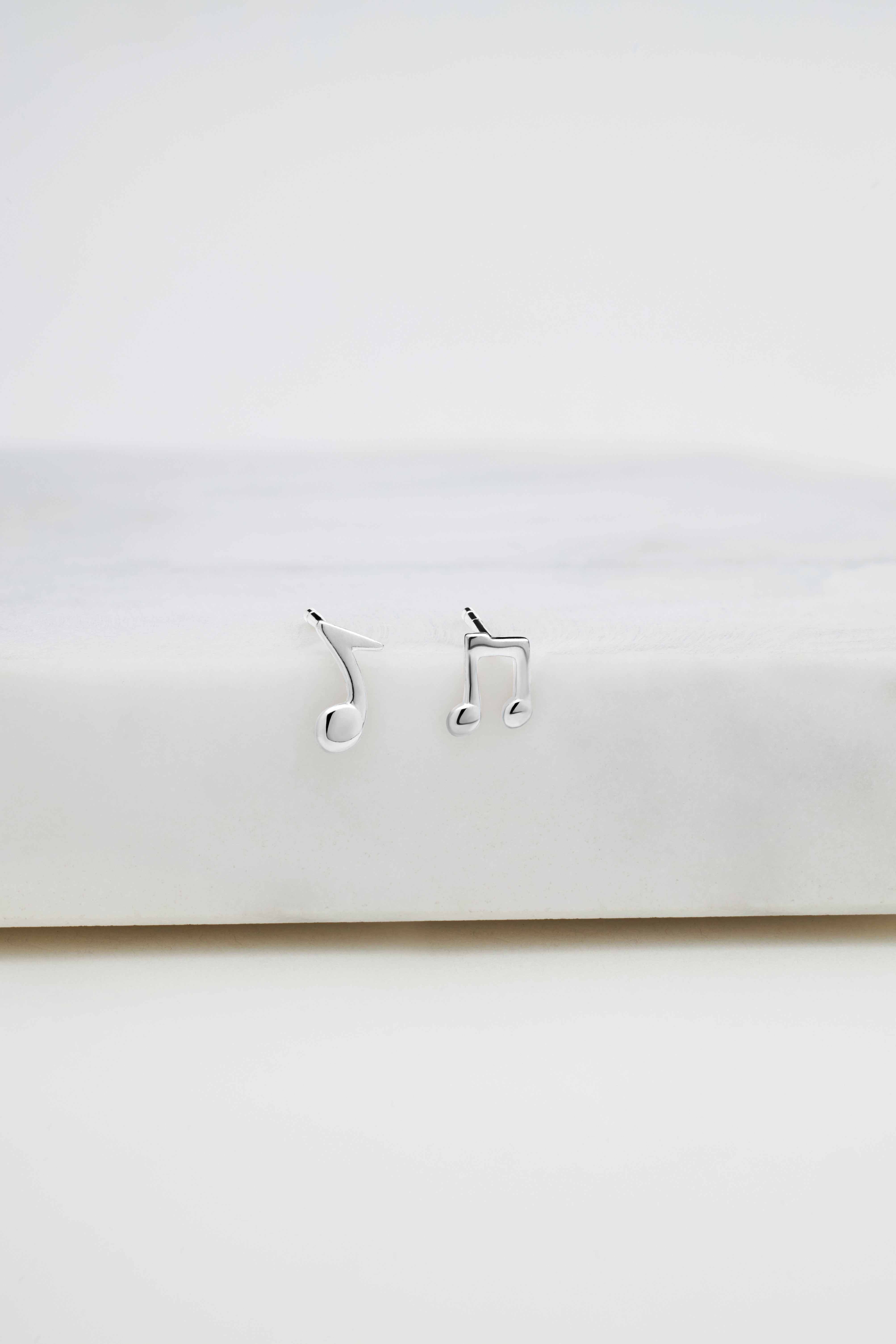 Musical Note Stud Earring - 925 Silver