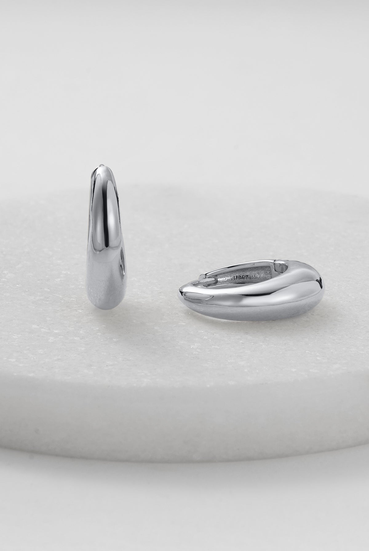 Silver Cleo Hoop Medium — Zafino Australia (4 of 5)