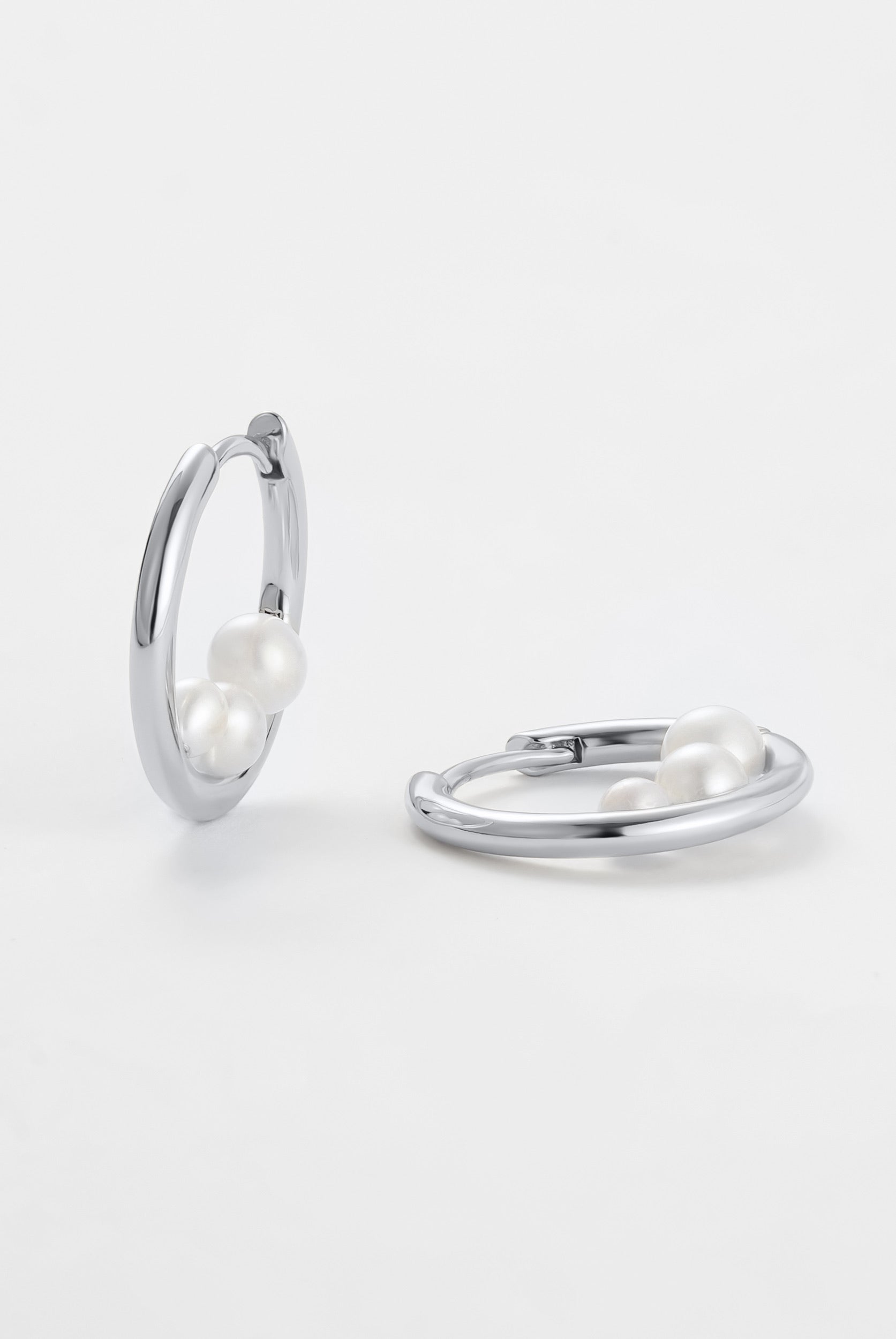 lily Earring - Silver