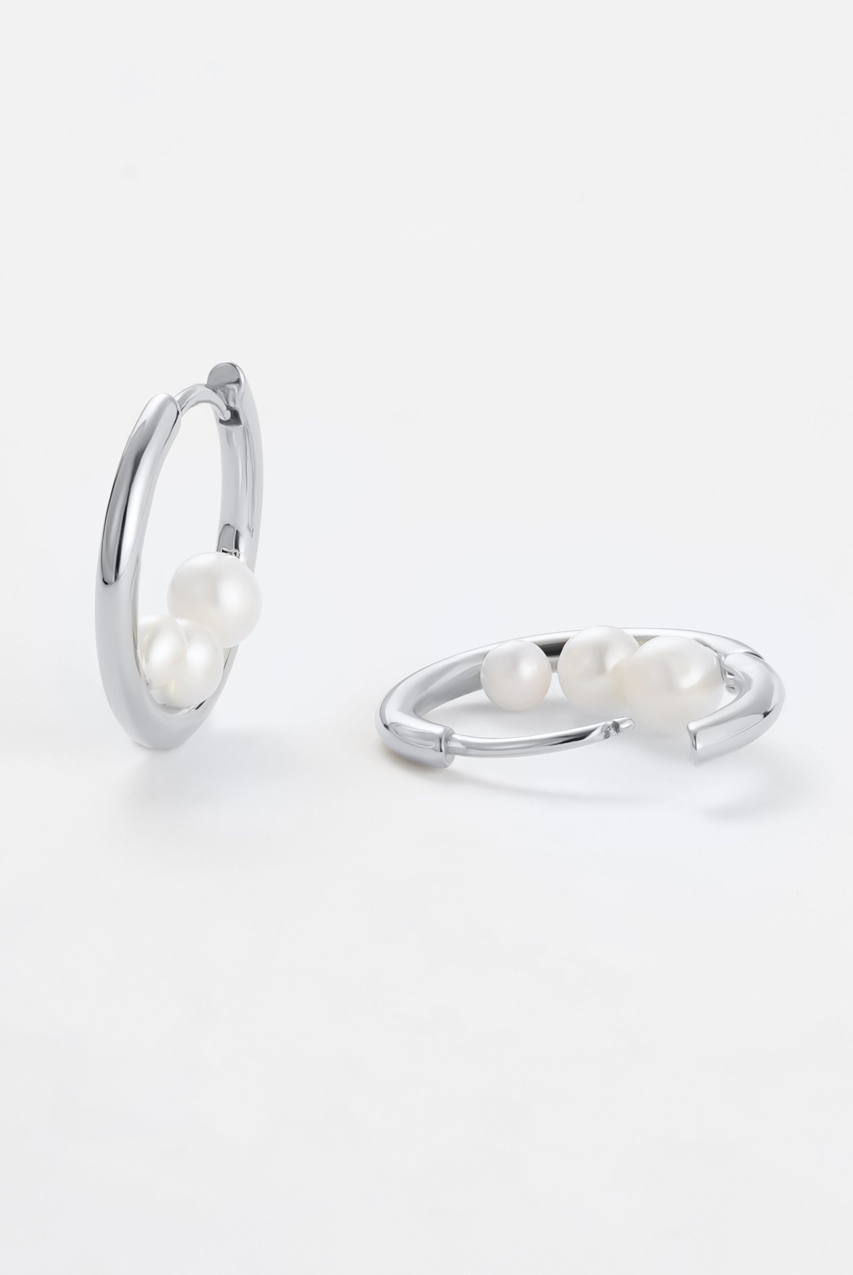 lily Earring - Silver