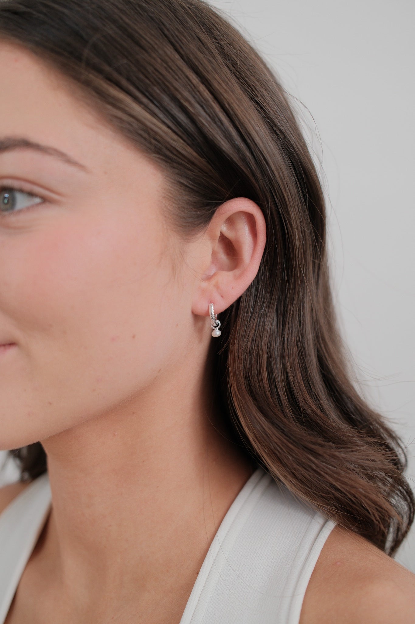 Emery Earring - Pearl / Silver