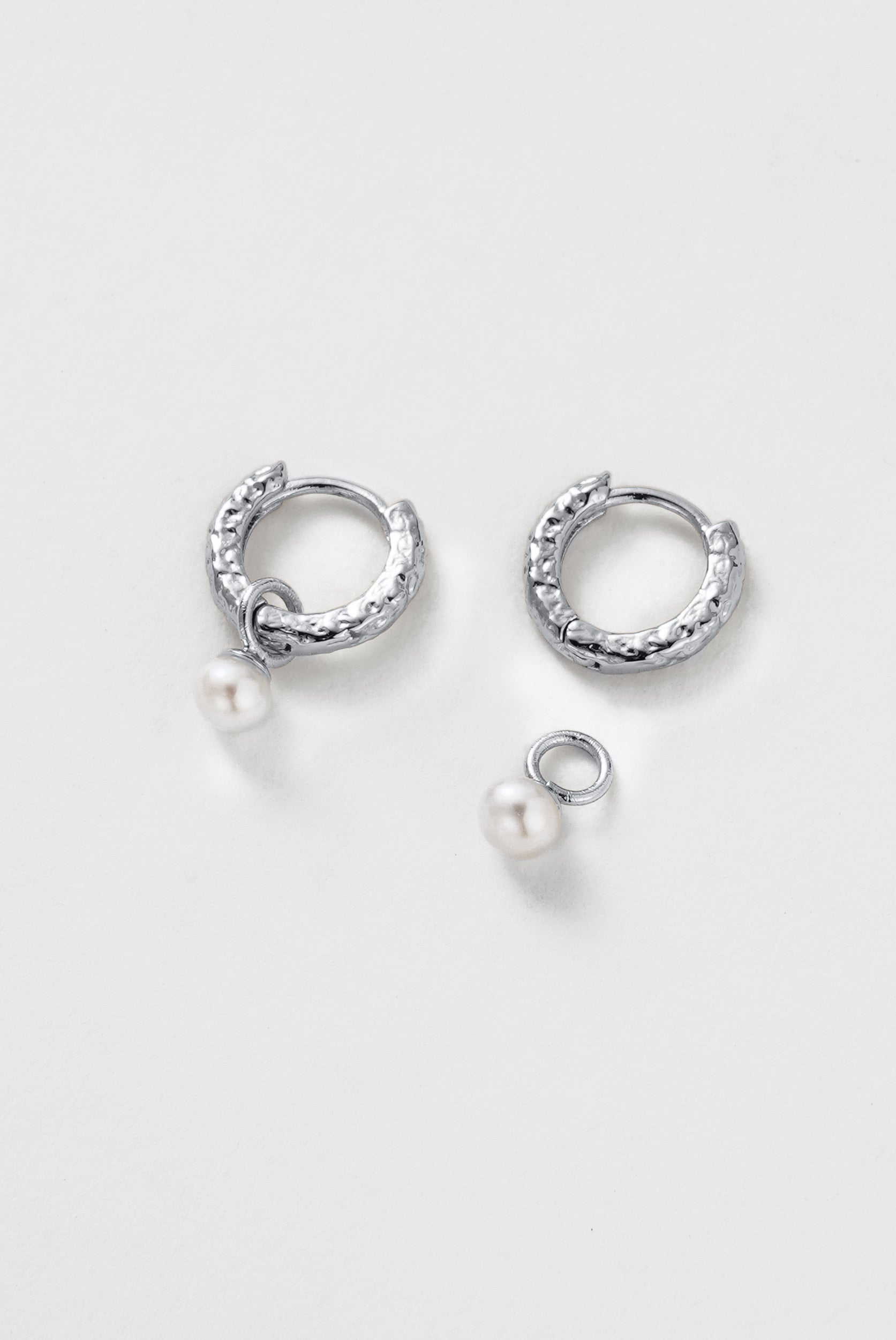 Emery Earring - Pearl / Silver