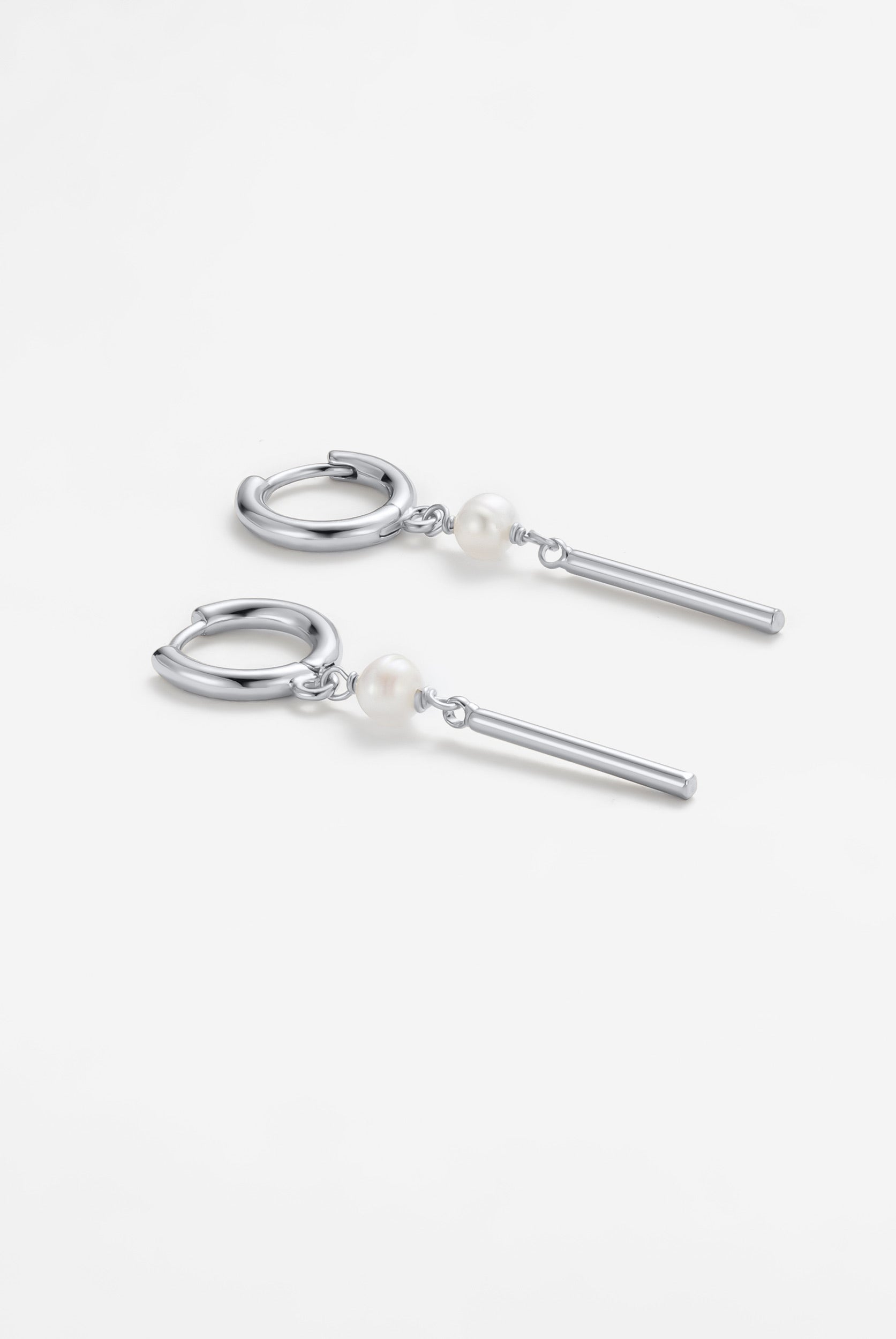 Isabelle Earring - Silver