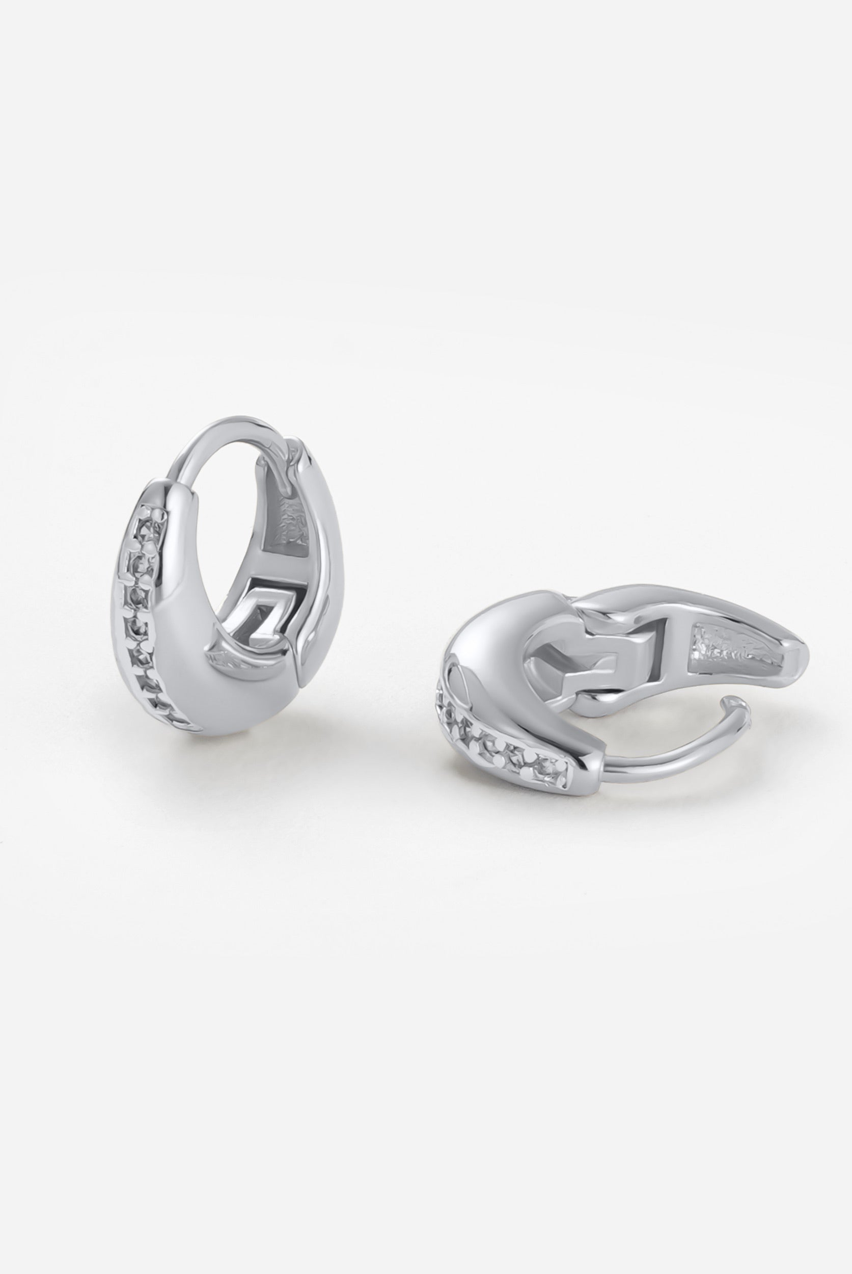 Hayley Huggie - Silver