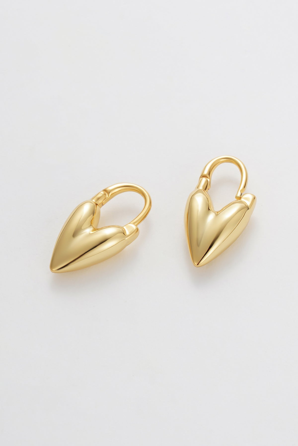 Gold Jess Heart Hoop — Zafino Australia (5 of 5)