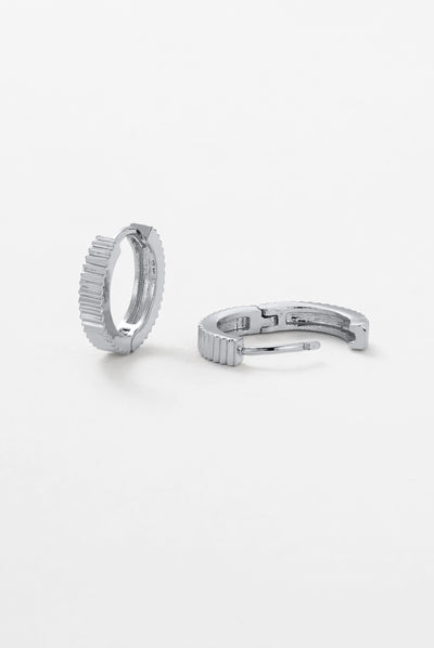 Willow Huggie - Silver