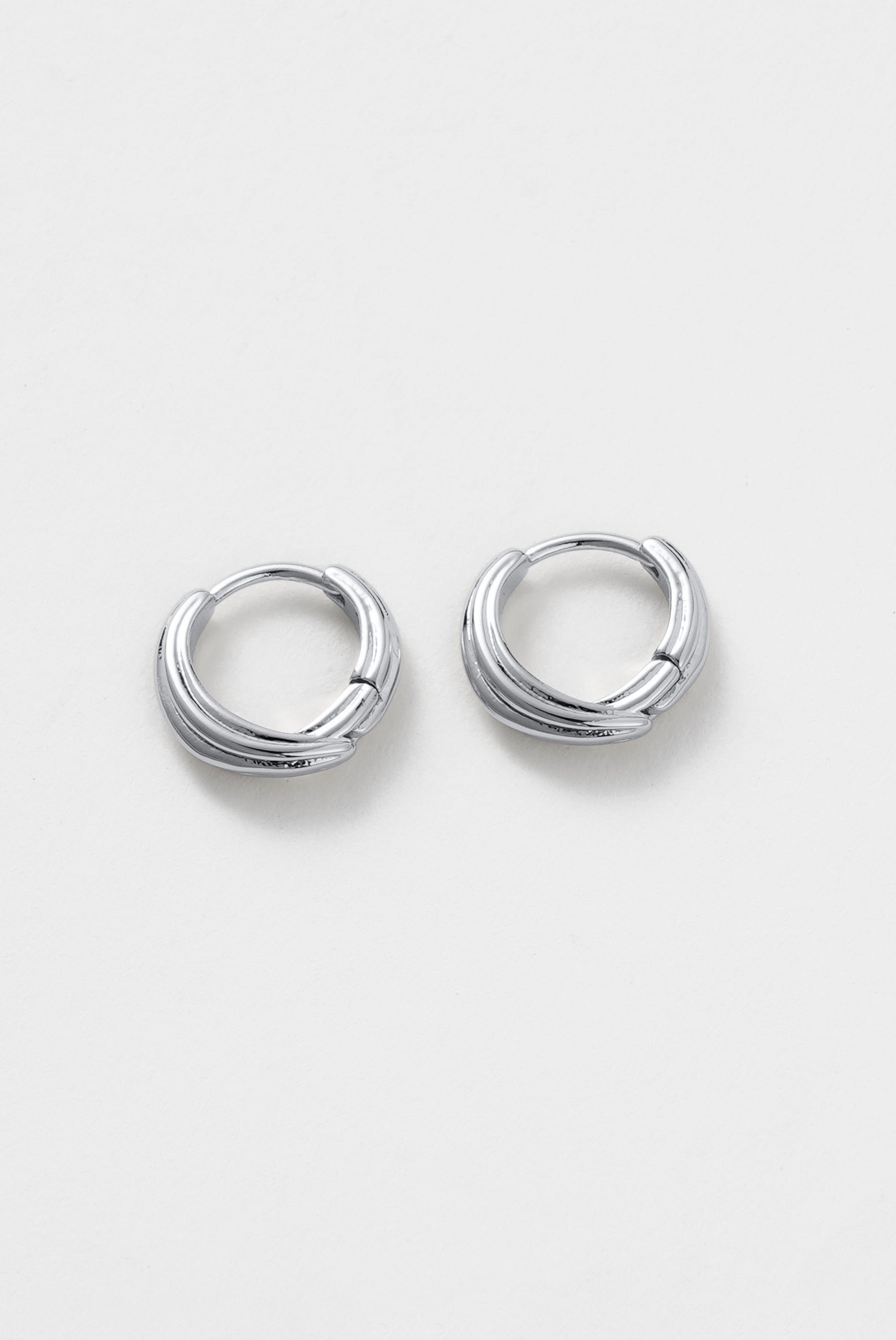 Paris Huggie - Silver