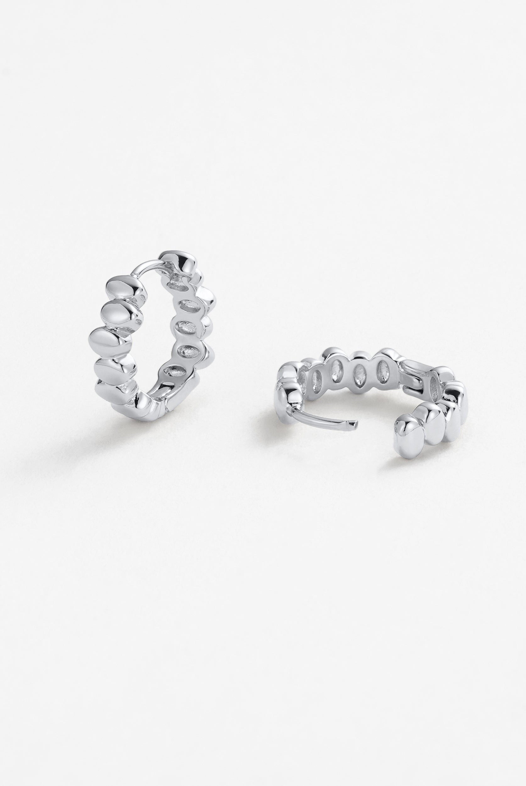 Bailey Huggie - Silver