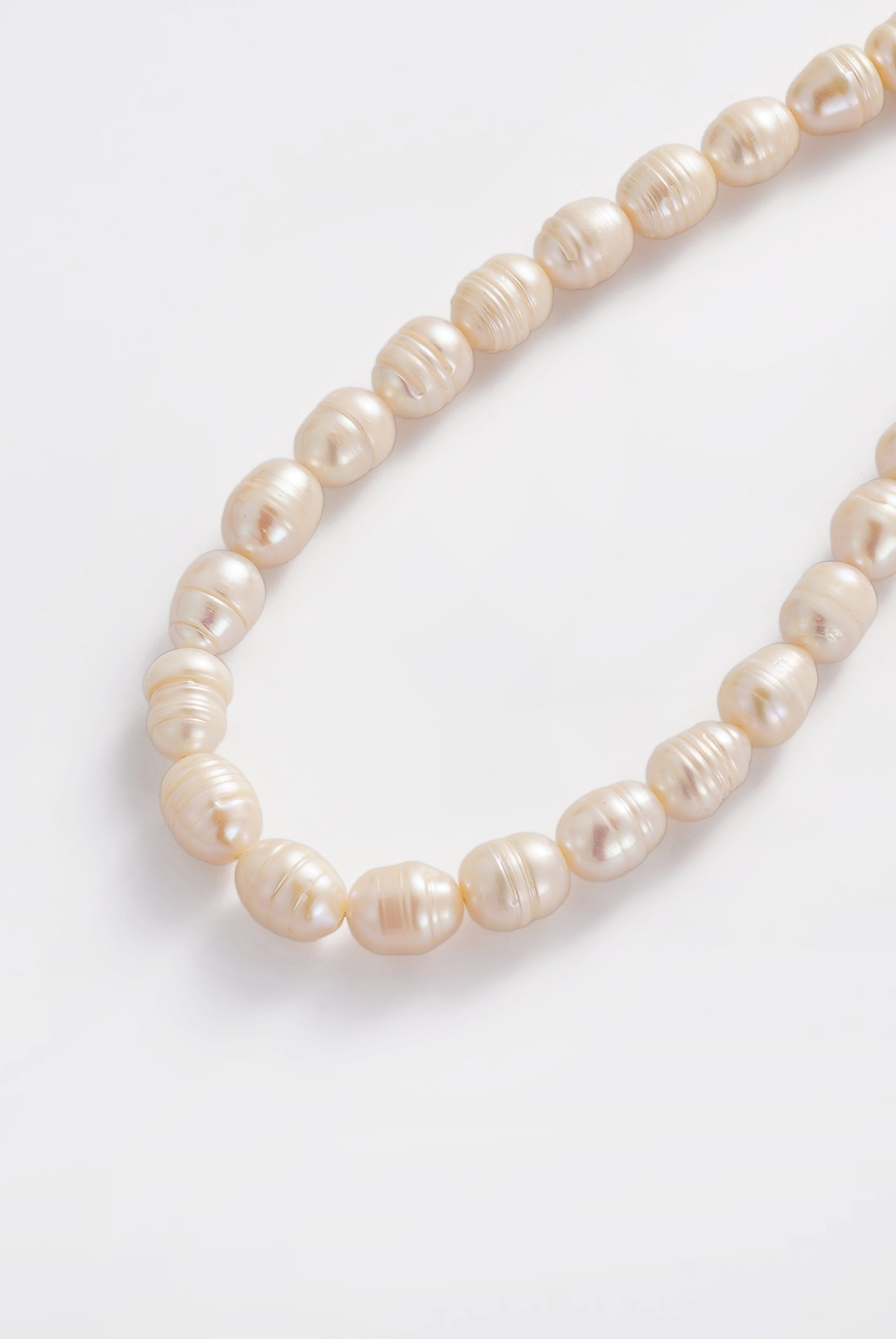 Luna Pearl Necklace