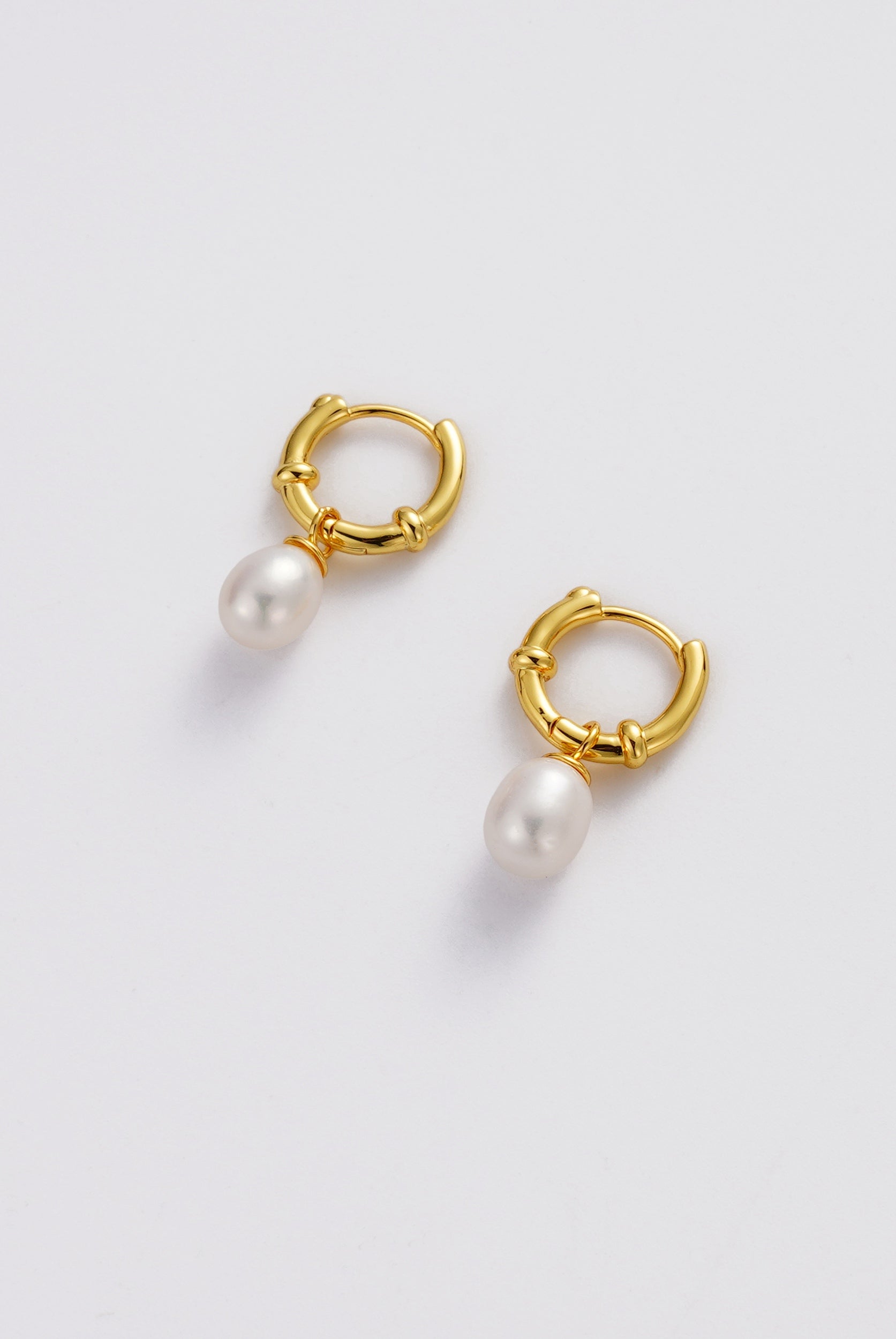 Tessa Pearl Hoop - Gold