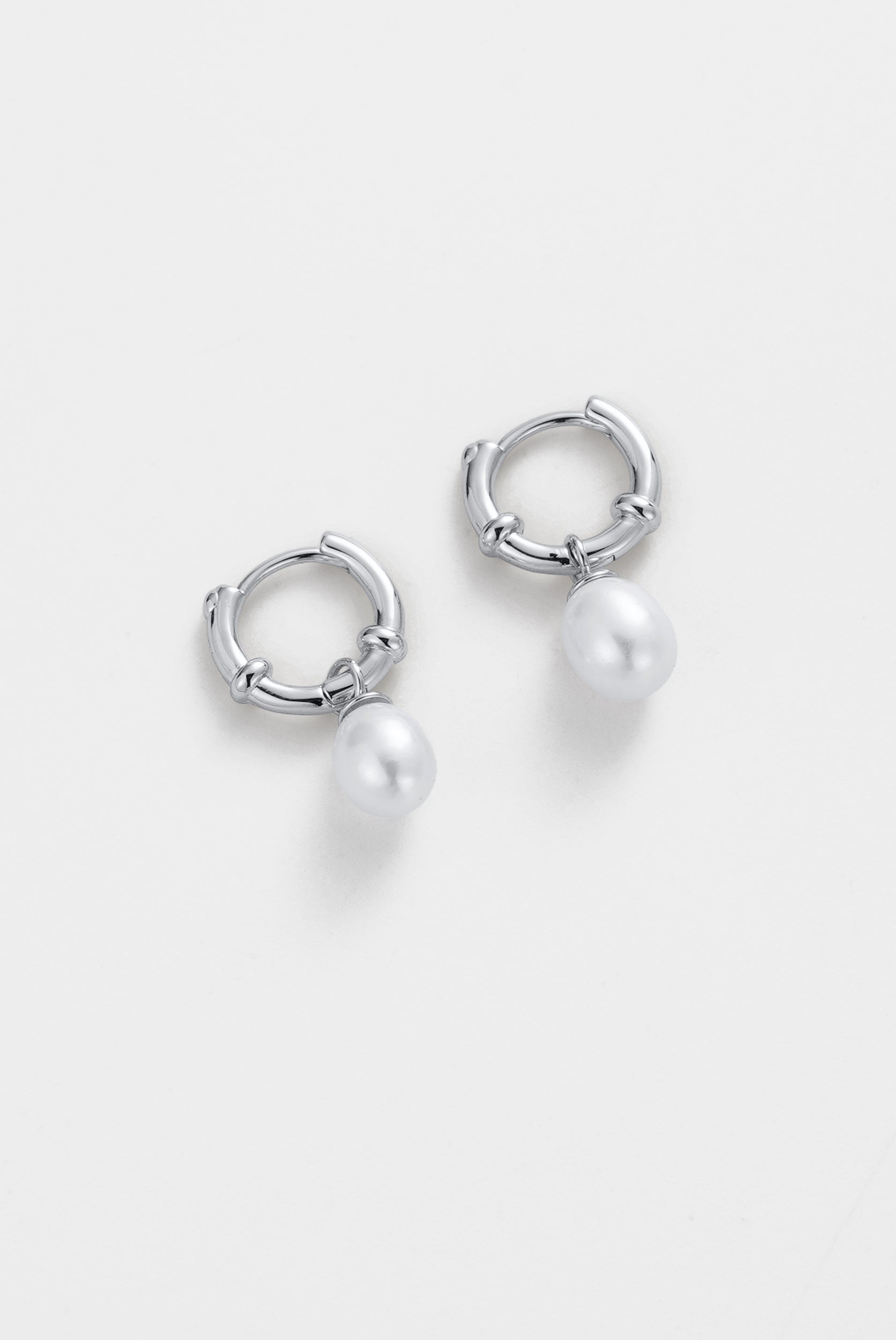 Tessa Pearl Hoop - Silver