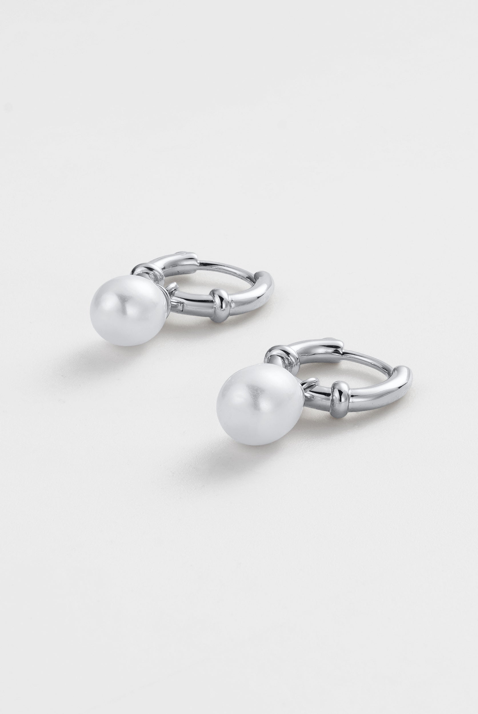 Tessa Pearl Hoop - Silver