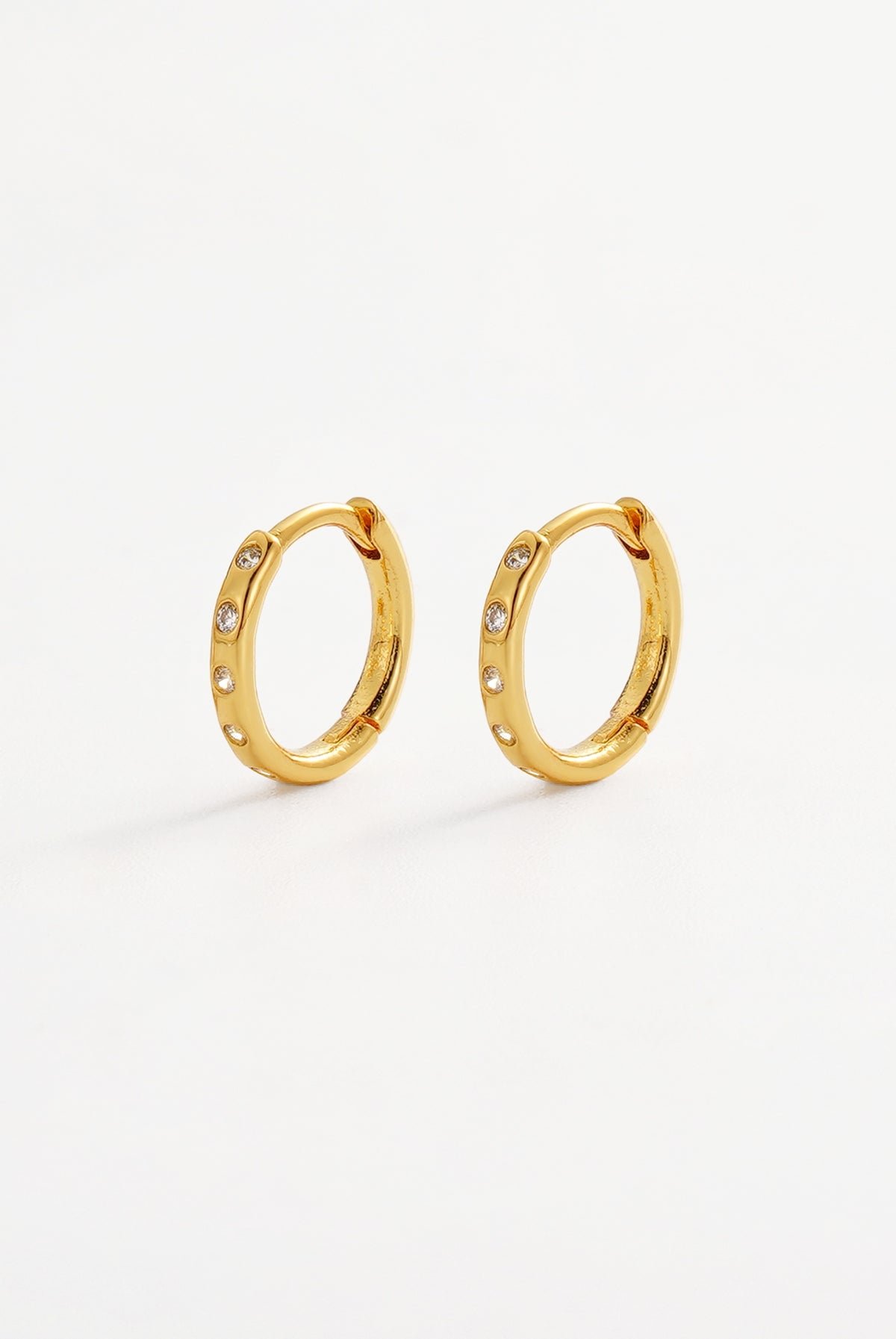 Gold Talia Huggie — Zafino Australia (1 of 4)