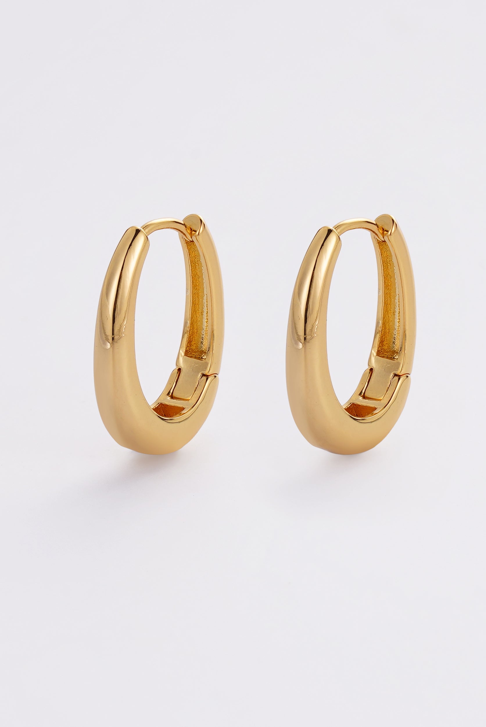 Gold Pia Hoop Large — Zafino Australia (1 of 3)