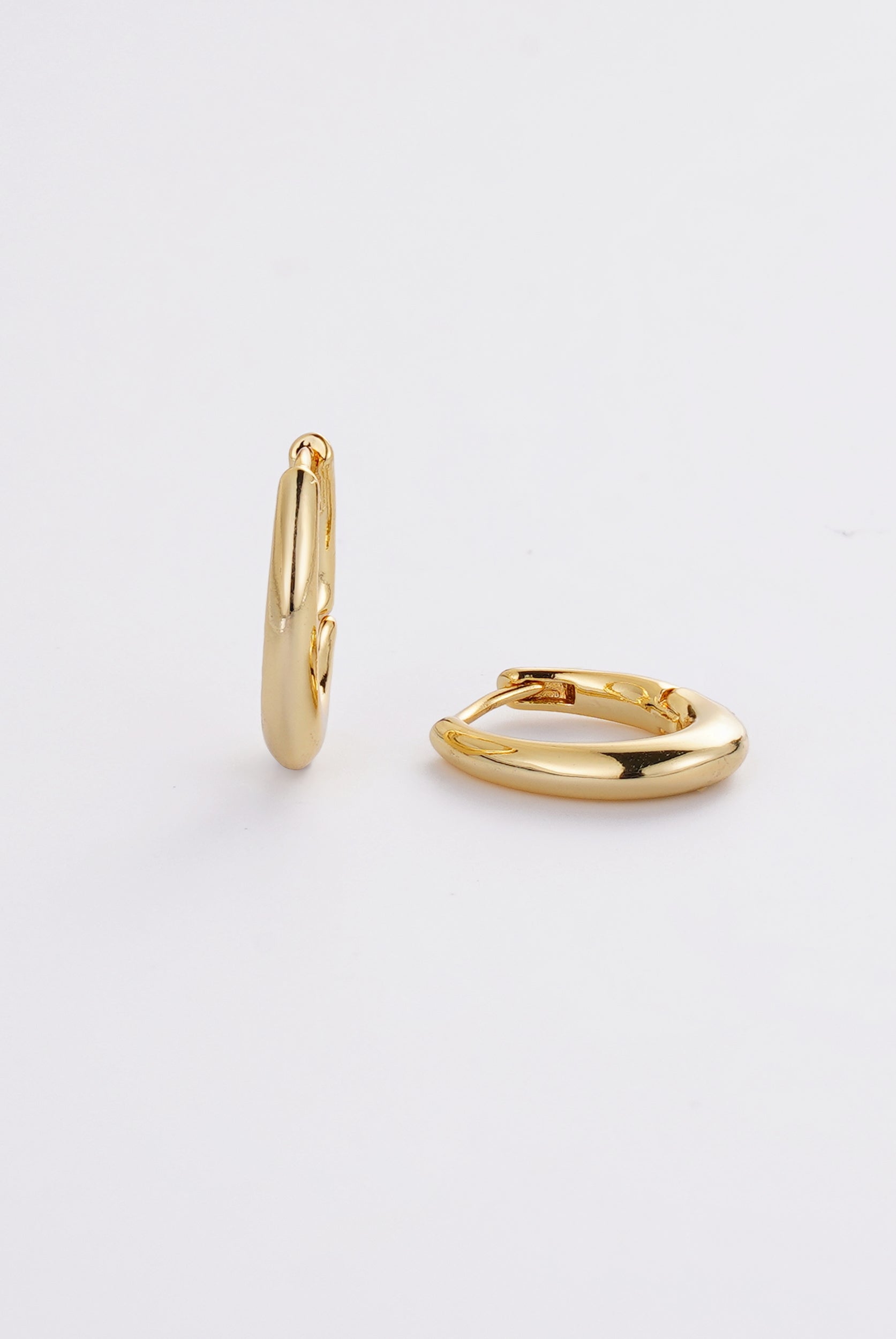 Gold Pia Hoop Small — Zafino Australia (2 of 3)
