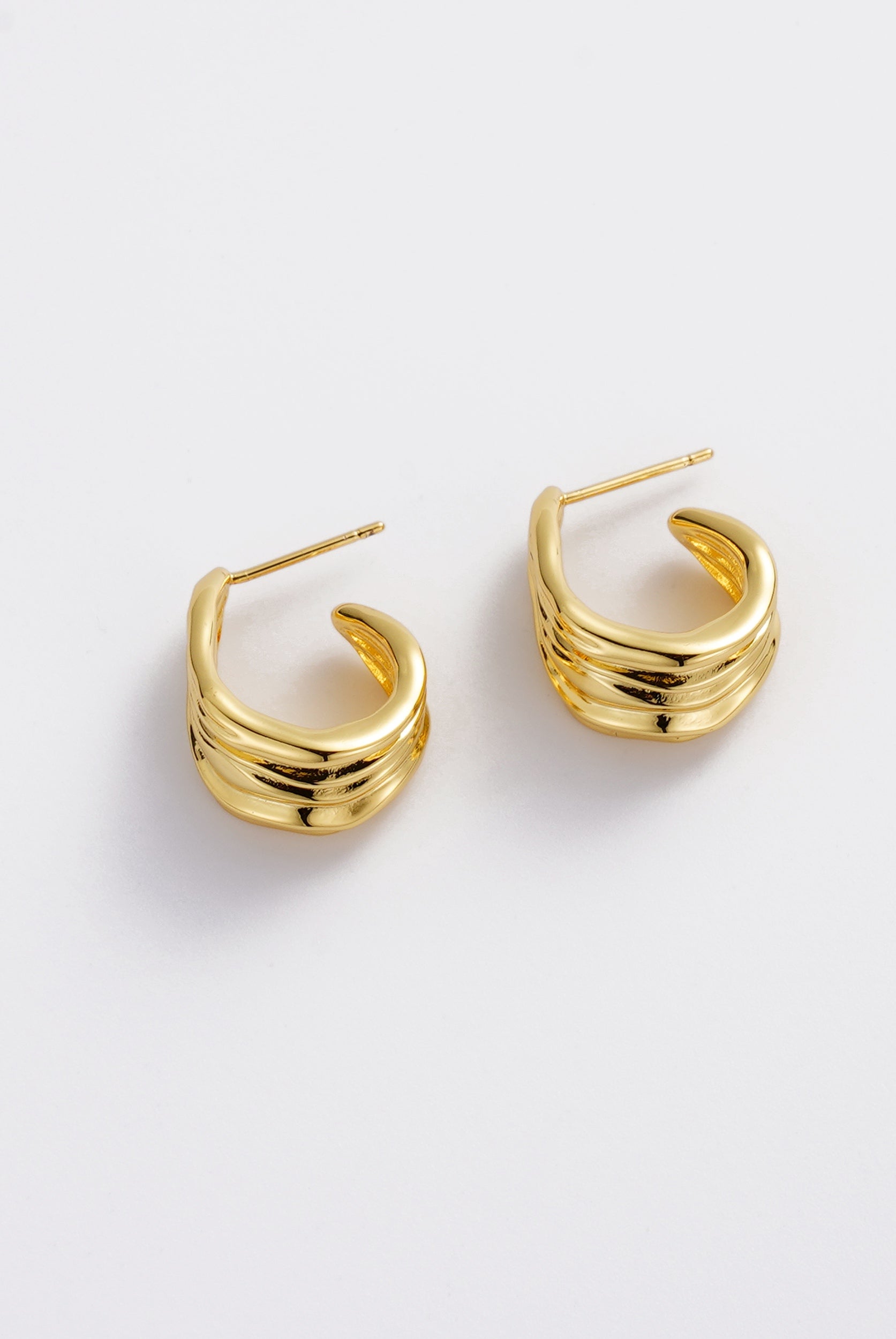 Gold Lexi Hoop Large — Zafino Australia (4 of 4)