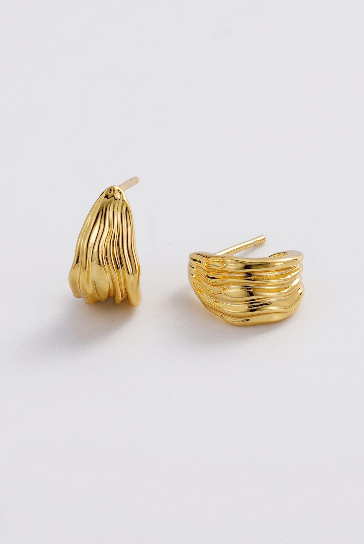 Gold Lexi Hoop Small — Zafino Australia (3 of 4)