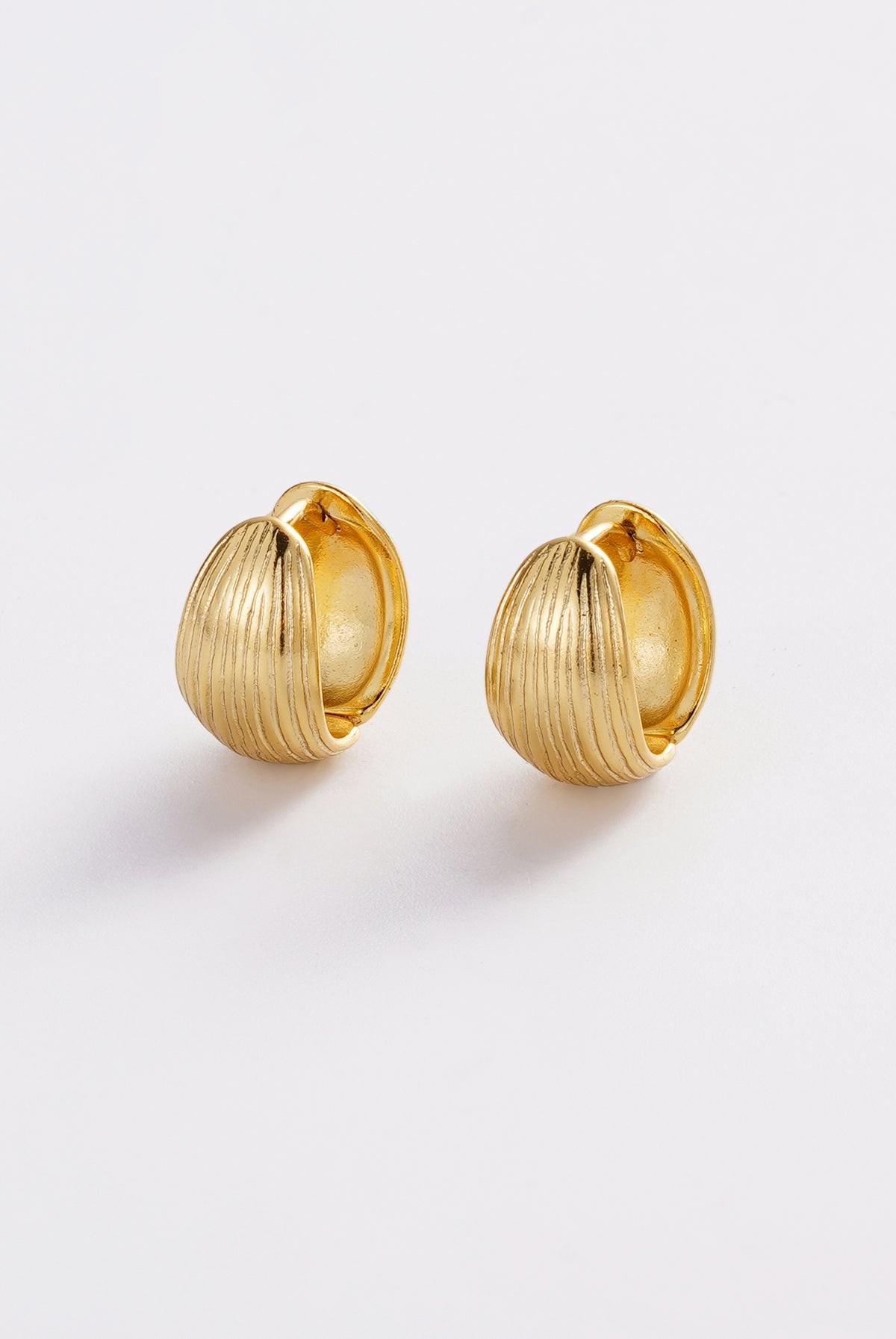 Gold Gia Hoop — Zafino Australia (1 of 4)