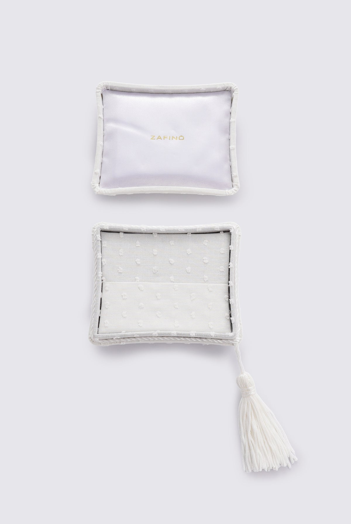 Tassel Gift Box - White