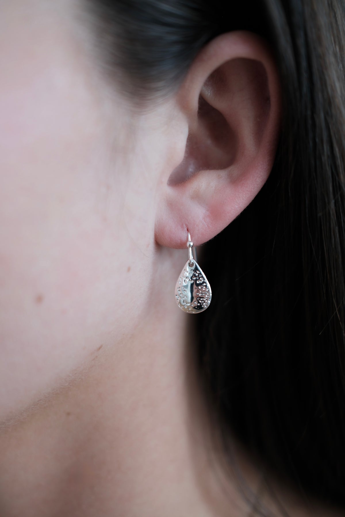 Neve Hook Earring - Silver