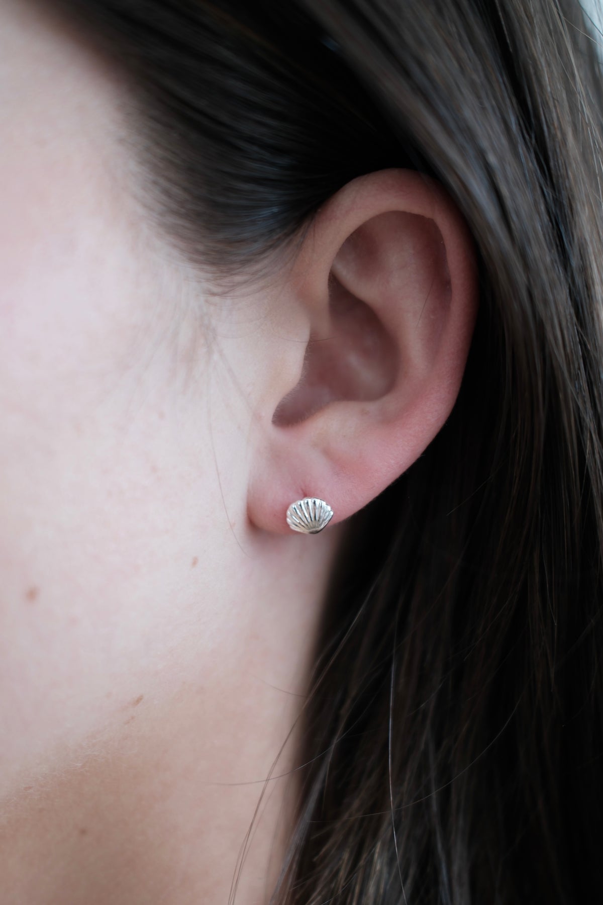 Shelly Stud - Silver