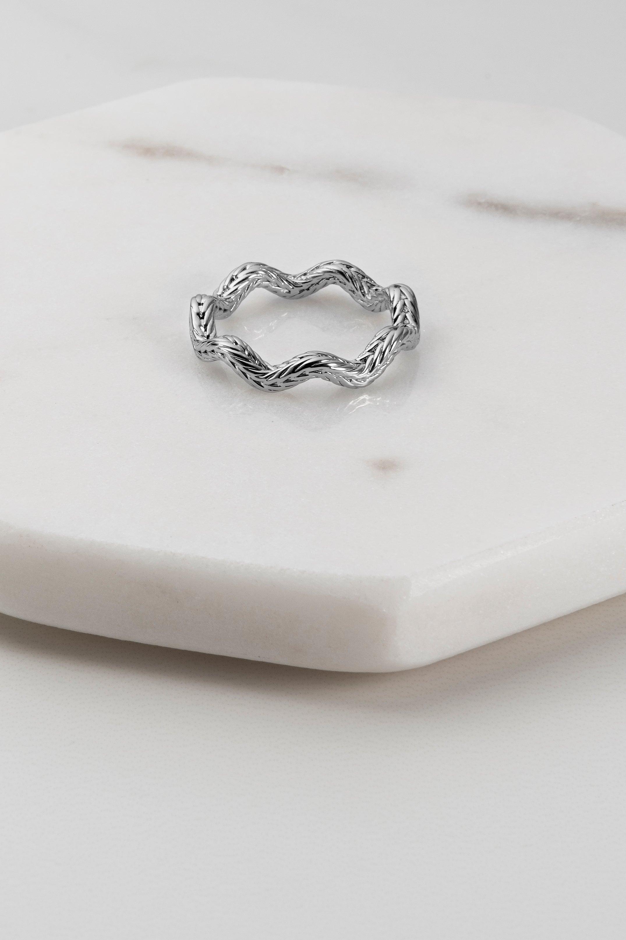 Lara Ring
